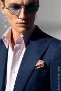 瘦弱的男生怎么穿西装 才会显得身材很棒